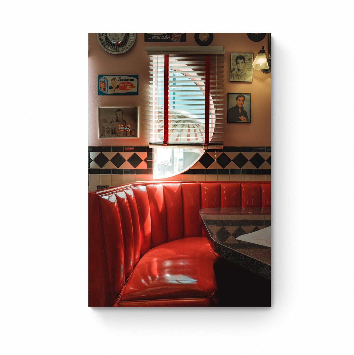 retro diner decor